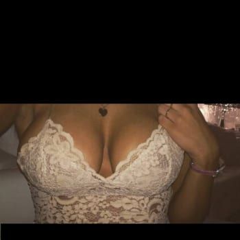 Profil de Dorina, 29 ans, Escort bi à Visé (Liège)